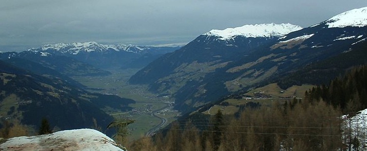 Zillertal Urlaub: günstige Hotels für Wandern und Skiurlaub im Zillertal mit Wellness in Tirol buche
