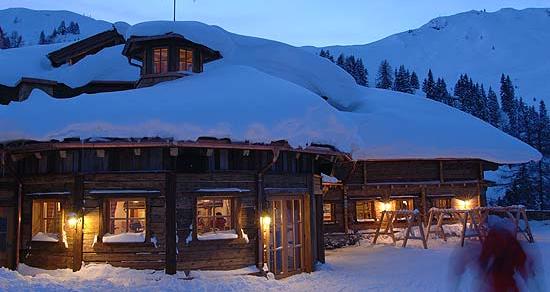 Urige Hütte in Österreich, dies und viele weitere Skihütten, Almen und Berghütten finden Sie hier